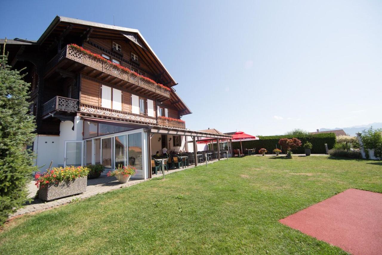 Hotel - Restaurant Le Manoir Vaulruz Bagian luar foto