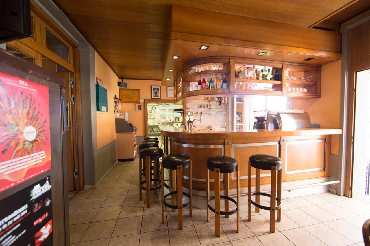 Hotel - Restaurant Le Manoir Vaulruz Bagian luar foto